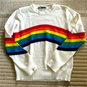 Sweater white with rainbow . 🌈